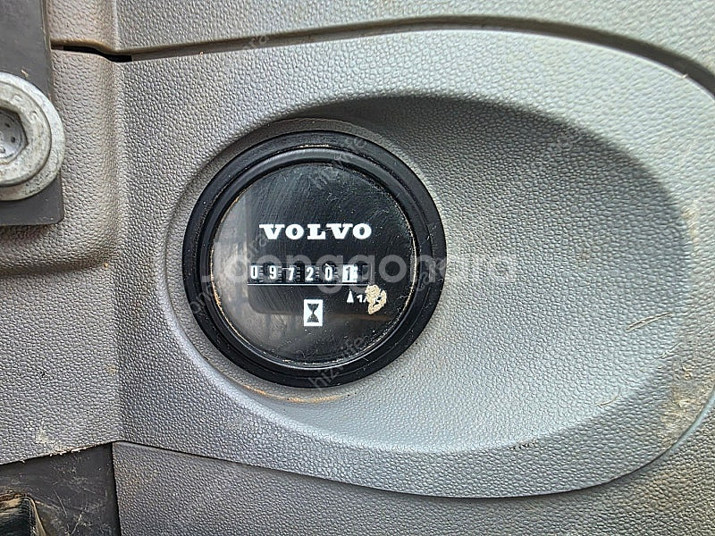 중고굴삭기급매 볼보 EC60E 2017년식 코집,회라 장착, 기본 정비 완료, 경북고령소재 010-3563-6002--2